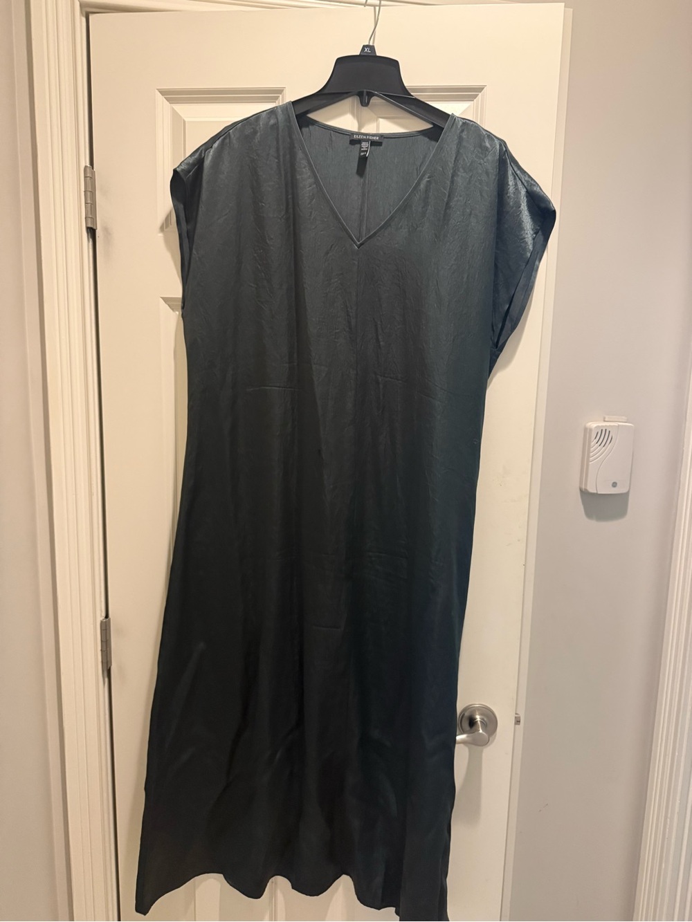 Eileen Fisher Sleeveless V-Neck Midi Dress in Deep Forest Green - Picture 4 of 7